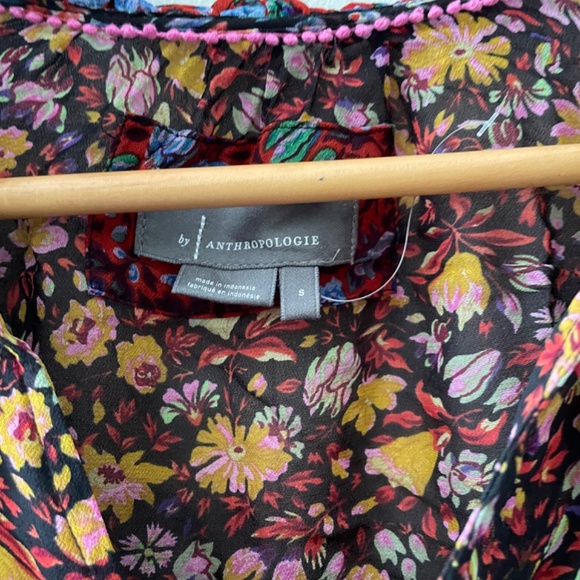 Anthropologie Floral Mini - Picture 2 of 2